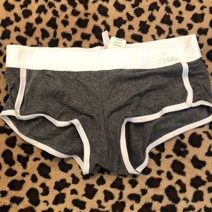 Victoria’s Secret PINK boyshorts